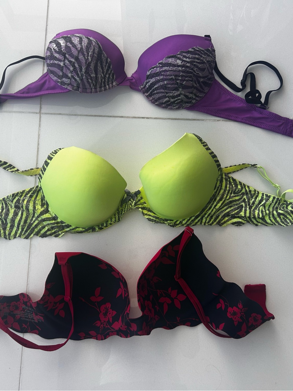 3 Bras - underwire - 34 D